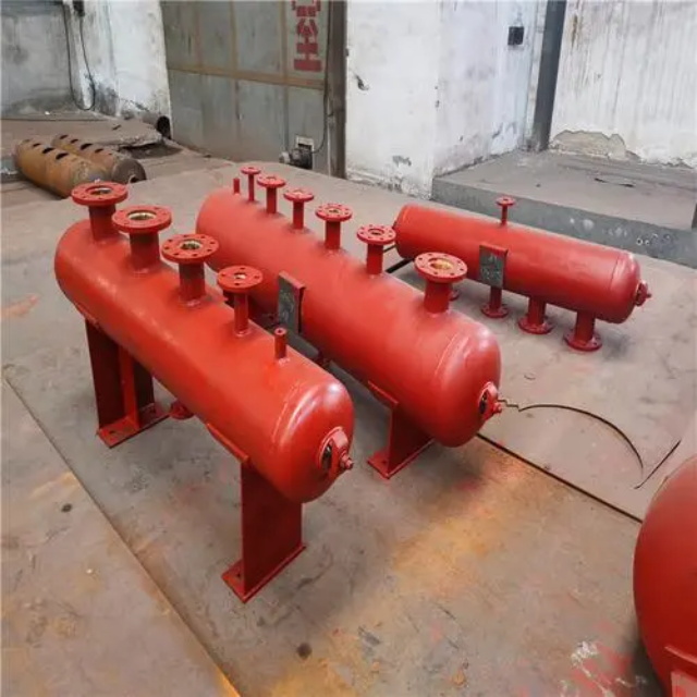 右玉分集水器安装高度